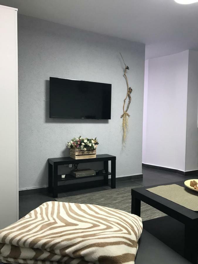 Cozy Modern Apartment Near The Sea In City Center Netanya Ngoại thất bức ảnh